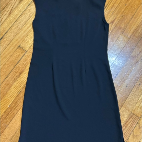 Tahari Black Shift Dress Womens Size 6 Causal Shift Collared V Neck - Picture 9 of 11